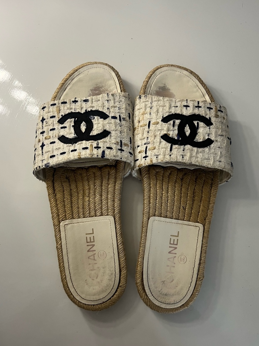 CHANEL White Tweed Slide Sandals with Black Logo